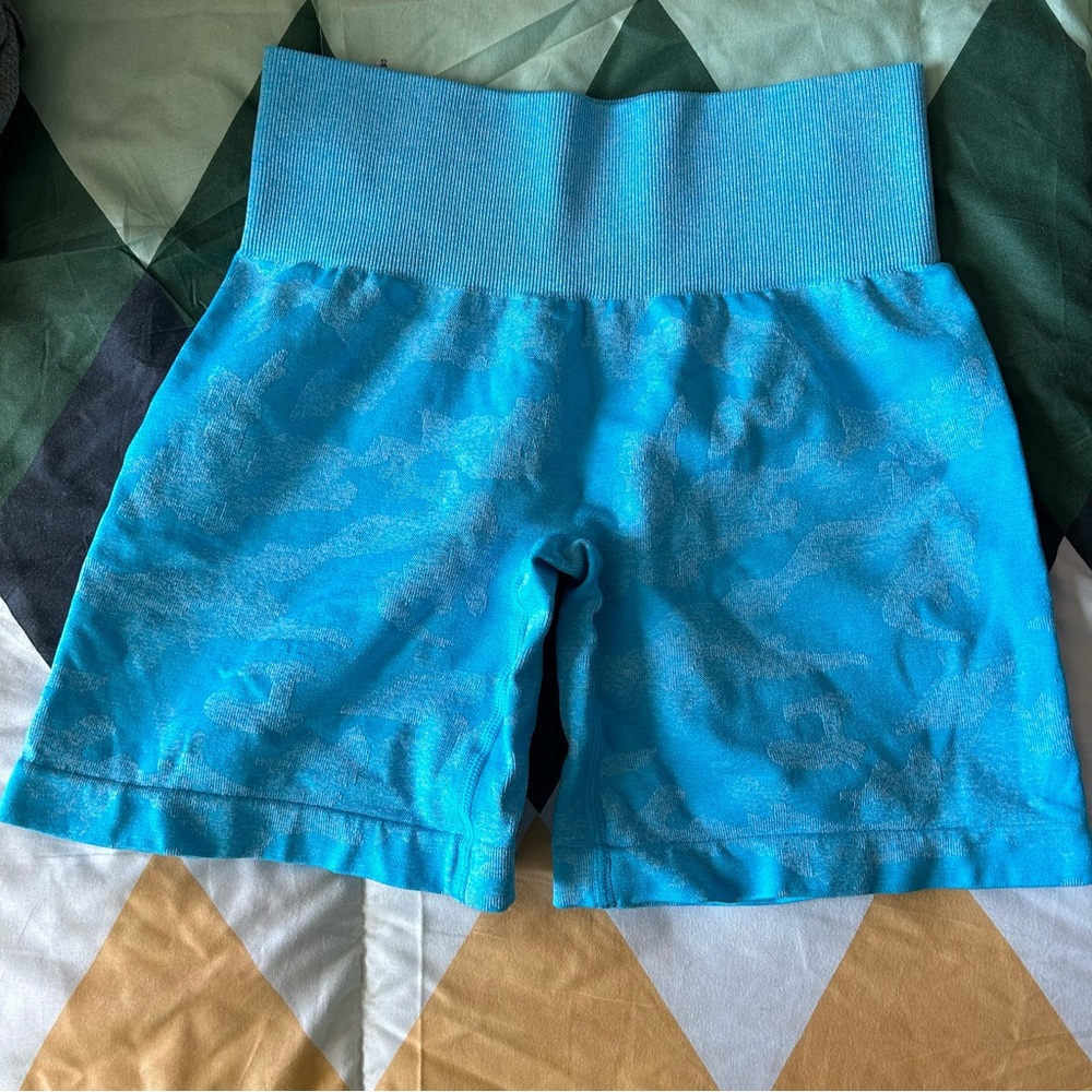 NVGTN Camo shorts size small